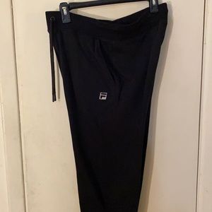Women’s fina sweat pants